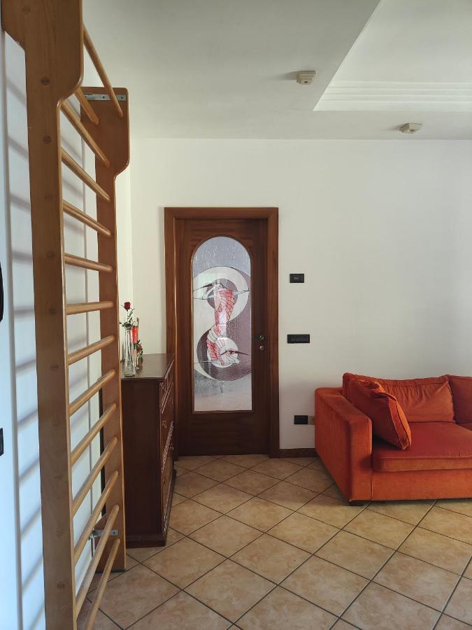 Apartamento Lara'S House Verona Exterior foto