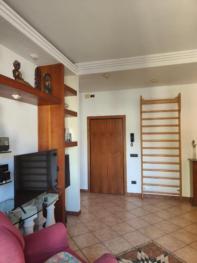 Apartamento Lara'S House Verona Exterior foto